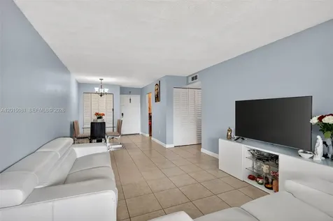1755 W 60th Street Hialeah FL 33012