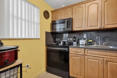 1755 W 60th Street Hialeah FL 33012