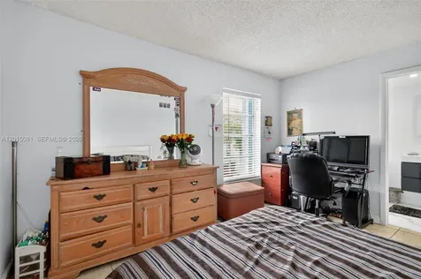 1755 W 60th Street Hialeah FL 33012