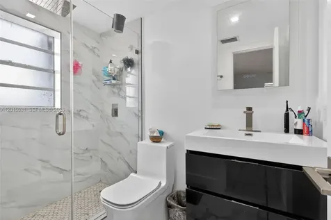 1755 W 60th Street Hialeah FL 33012