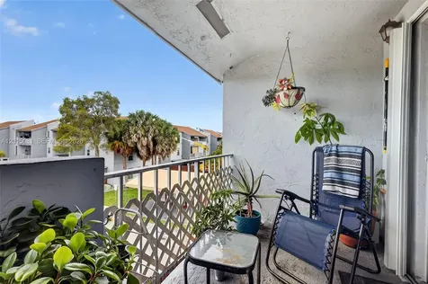 1755 W 60th Street Hialeah FL 33012