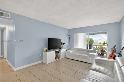 1755 W 60th Street Hialeah FL 33012
