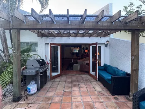 1260 SE 2nd Street Fort Lauderdale FL 33301
