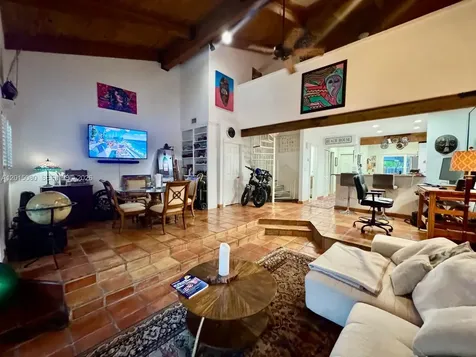 1260 SE 2nd Street Fort Lauderdale FL 33301