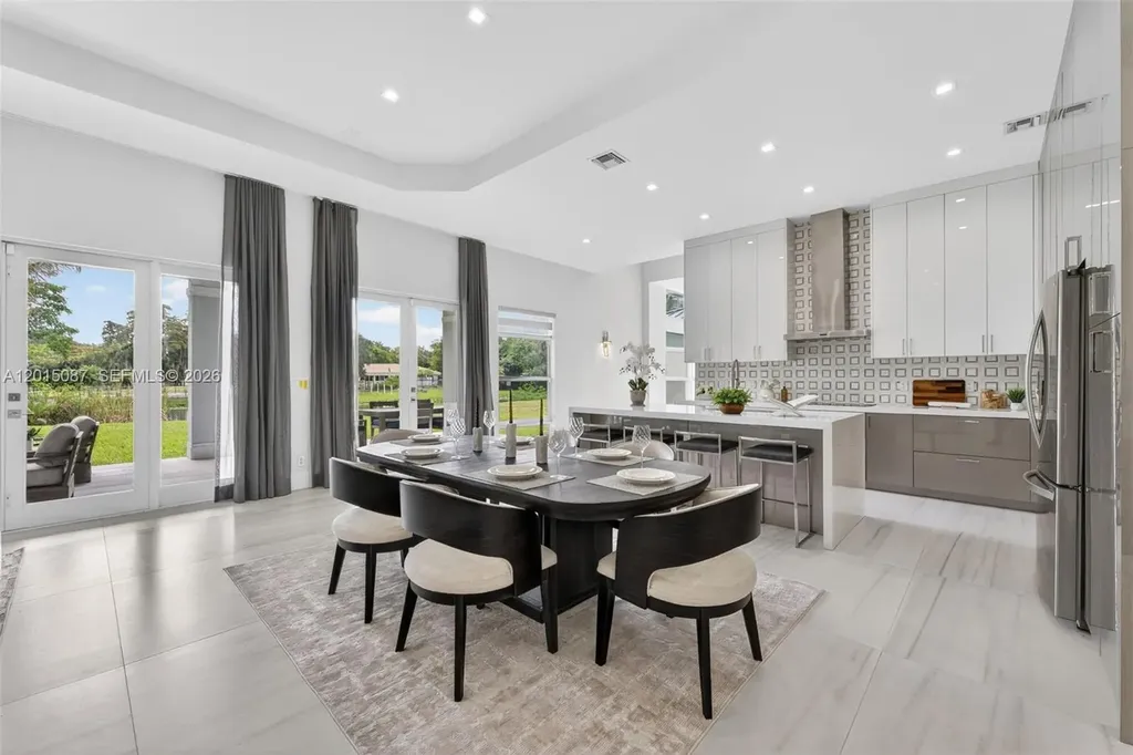 2400 SW 112th Avenue Davie FL 33325