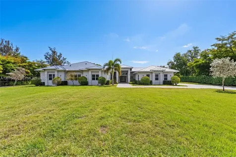2400 SW 112th Avenue Davie FL 33325