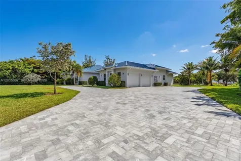 2400 SW 112th Avenue Davie FL 33325
