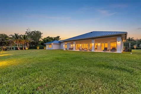 2400 SW 112th Avenue Davie FL 33325