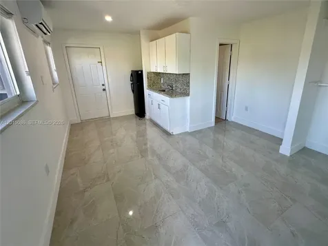 1811 SW 83rd Avenue Miami FL 33155