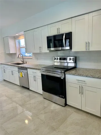 1811 SW 83rd Avenue Miami FL 33155