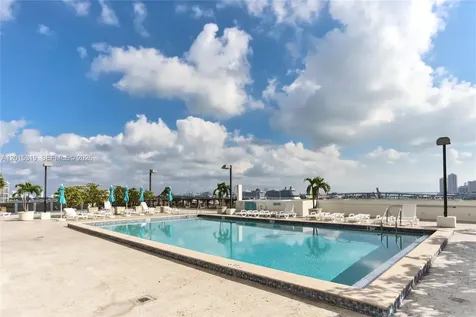 555 NE 15th Street Miami FL 33132