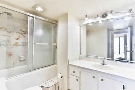 555 NE 15th Street Miami FL 33132