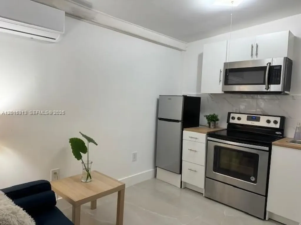 1270 NE 210th Terrace Miami FL 33179