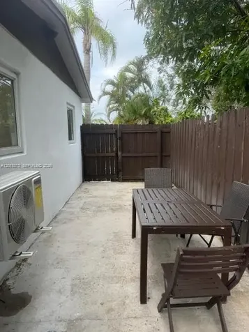 1270 NE 210th Terrace Miami FL 33179
