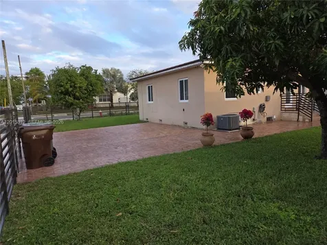 1680 E 5th Avenue Hialeah FL 33010