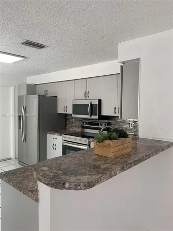 800 Sorrento Drive Weston FL 33326