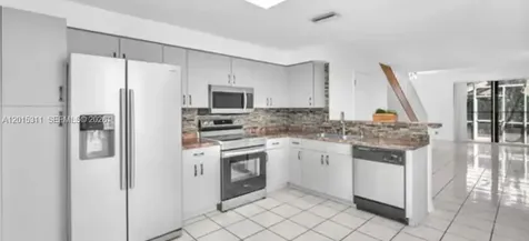 800 Sorrento Drive Weston FL 33326