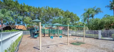 800 Sorrento Drive Weston FL 33326