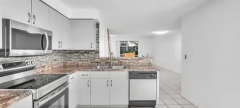800 Sorrento Drive Weston FL 33326
