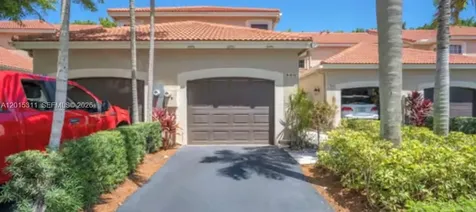 800 Sorrento Drive Weston FL 33326