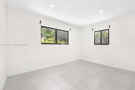 621 SW 33rd Avenue Miami FL 33135