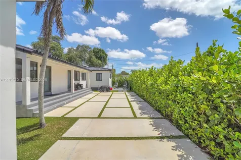 621 SW 33rd Avenue Miami FL 33135