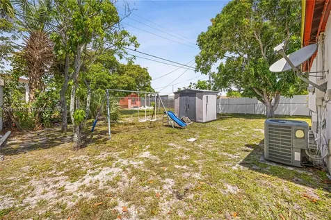 441 NW 2nd Avenue Deerfield Beach FL 33441