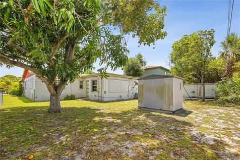441 NW 2nd Avenue Deerfield Beach FL 33441