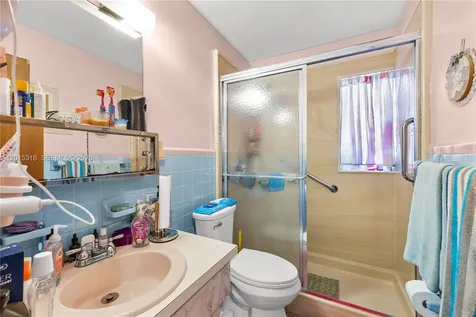 441 NW 2nd Avenue Deerfield Beach FL 33441