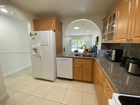 7915 Camino Real Miami FL 33143