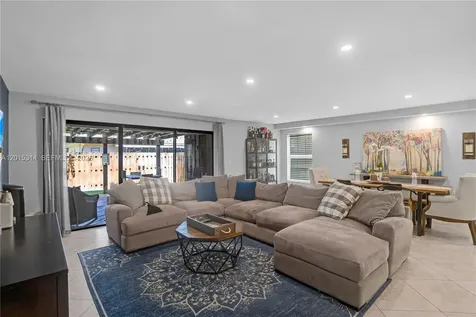 2539 SW 73rd Terrace Davie FL 33317