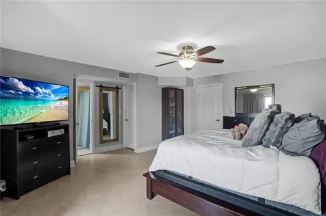 2539 SW 73rd Terrace Davie FL 33317
