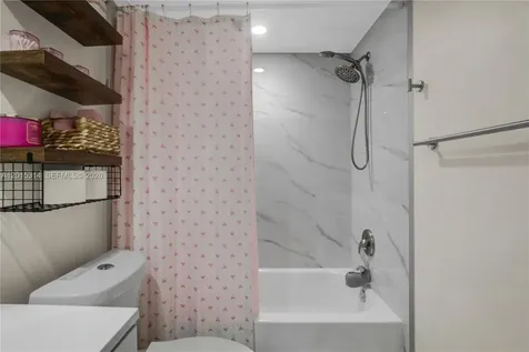 2539 SW 73rd Terrace Davie FL 33317