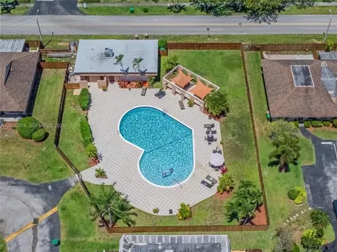 2539 SW 73rd Terrace Davie FL 33317