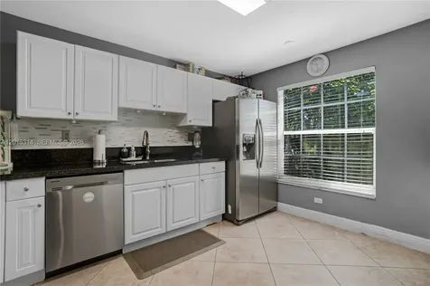 2539 SW 73rd Terrace Davie FL 33317