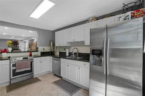 2539 SW 73rd Terrace Davie FL 33317