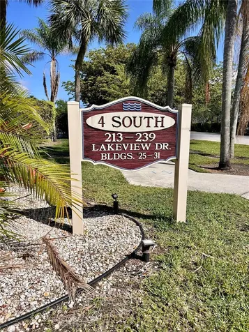 215 Lakeview Drive Weston FL 33326