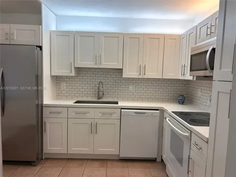 215 Lakeview Drive Weston FL 33326