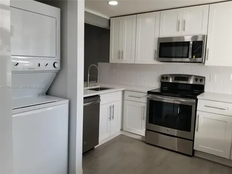 3777 NW 78th Avenue Davie FL 33024