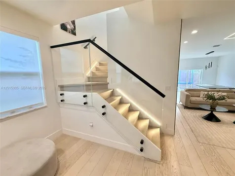 12750 NW 23rd Place Miami FL 33167
