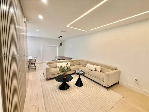 12750 NW 23rd Place Miami FL 33167