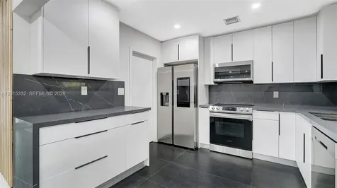 603 N 32nd Avenue Hollywood FL 33021