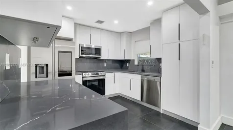 603 N 32nd Avenue Hollywood FL 33021