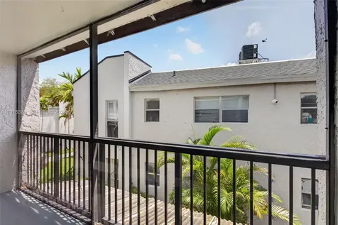 4409 Treehouse Lane Tamarac FL 33319