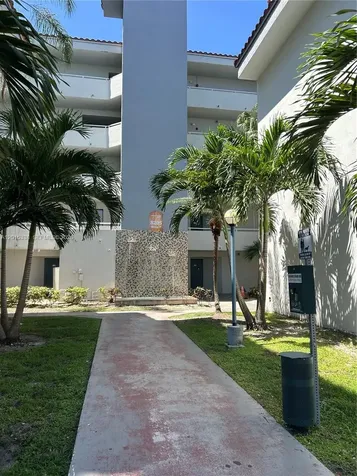 8205 SW 152nd Avenue Miami FL 33193