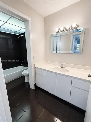 525 NW 72nd Avenue Miami FL 33126