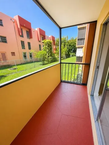 525 NW 72nd Avenue Miami FL 33126