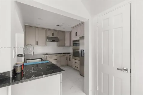 7601 NW 82nd Terrace Parkland FL 33067