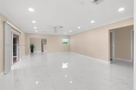 7601 NW 82nd Terrace Parkland FL 33067