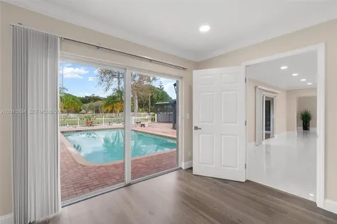 7601 NW 82nd Terrace Parkland FL 33067